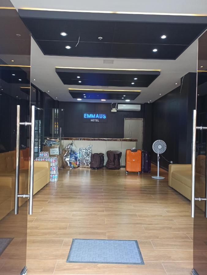 Emmaus Condotel อังเฮเลส ภายนอก รูปภาพ