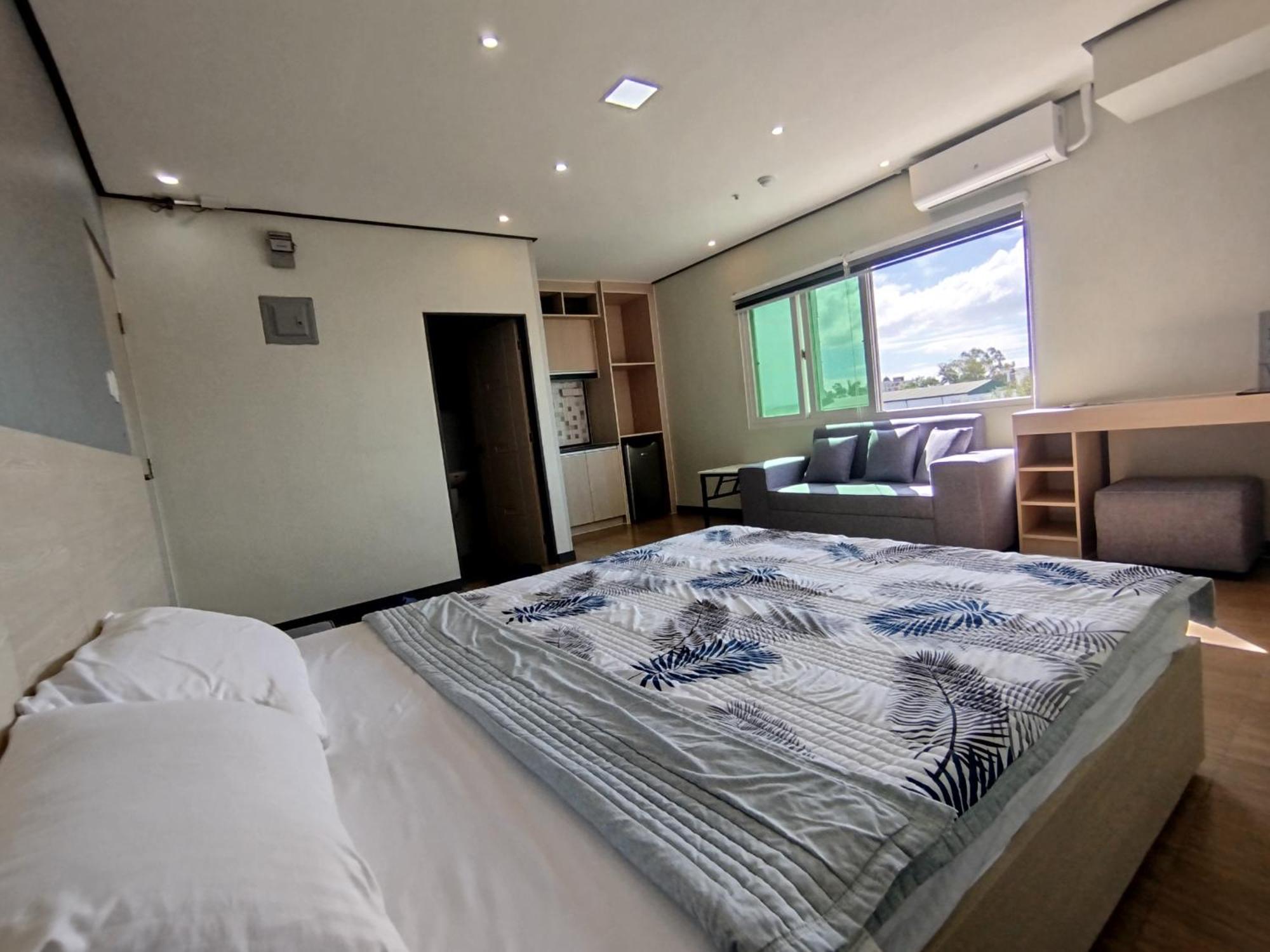 Emmaus Condotel อังเฮเลส ภายนอก รูปภาพ